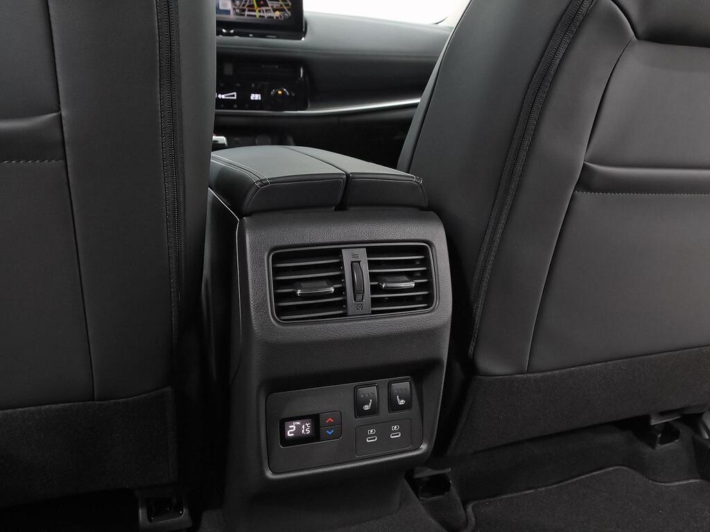Nissan X-Trail 7pl 1.5 e-4ORCE 158kW 4x4 A/T N-Connecta 40