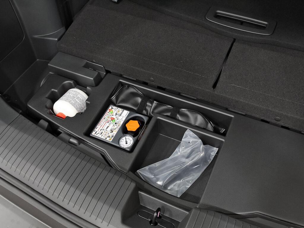 Nissan X-Trail 7pl 1.5 e-4ORCE 158kW 4x4 A/T N-Connecta 43