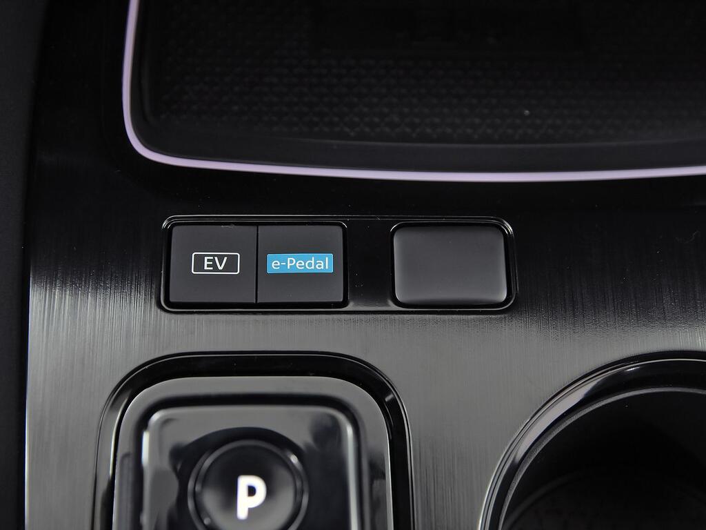 Nissan X-Trail 7pl 1.5 e-4ORCE 158kW 4x4 A/T N-Connecta 37