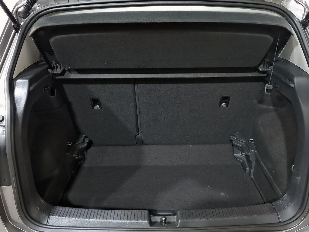 Volkswagen T-Cross Advance 1.0 TSI 81kW (110CV) 10