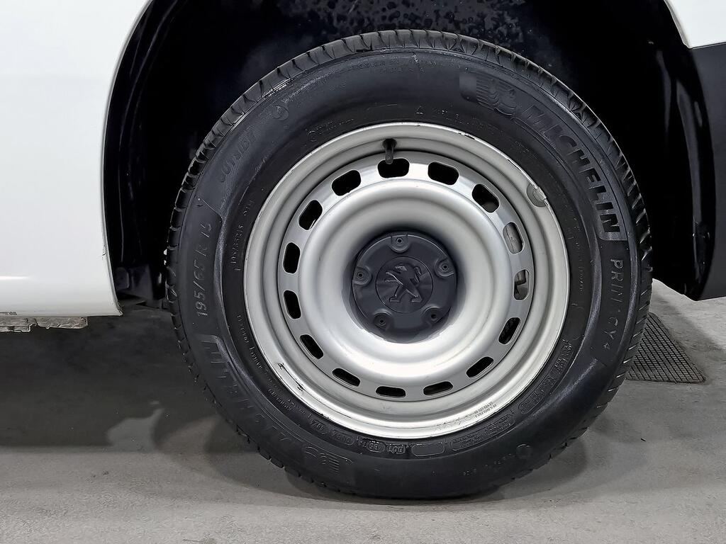 Peugeot Partner FURGON 1.5 BLUEHDI 73 PRO STANDARD 3P 600KG 9