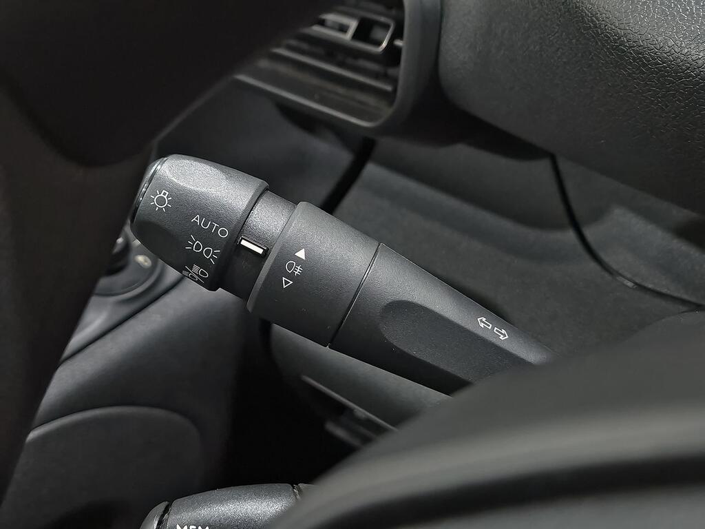 Peugeot Partner FURGON 1.5 BLUEHDI 73 PRO STANDARD 3P 600KG 13