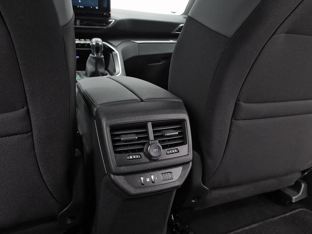 Peugeot 5008 1.2 PureTech 96KW S&S Allure Pack 32
