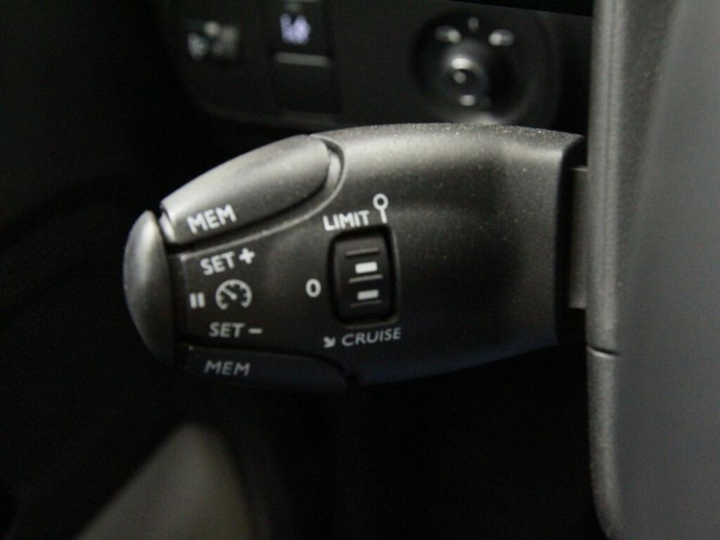 Citroën C3 PureTech 60KW (82CV) ELLE 16