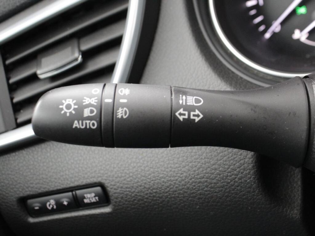 Nissan Qashqai dCi 85 kW (115 CV) E6D N-CONNECTA 10