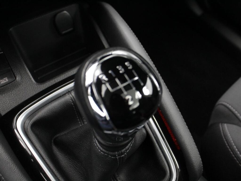 Nissan Qashqai dCi 85 kW (115 CV) E6D N-CONNECTA 17