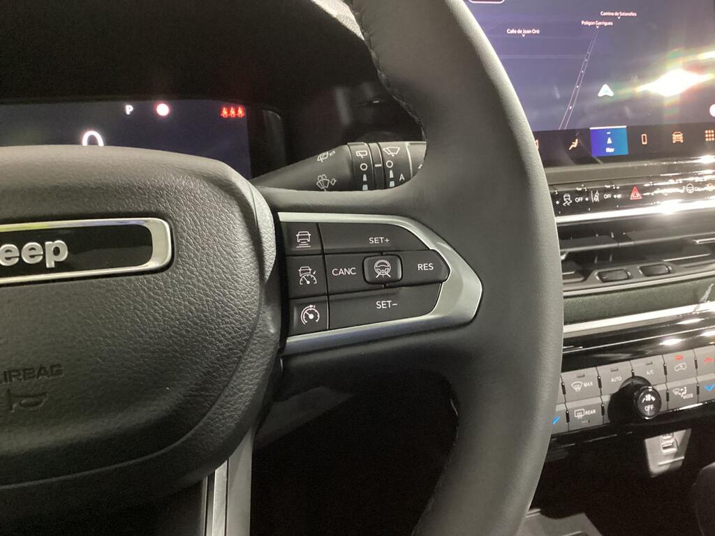 Jeep Compass eHybrid 1.5 MHEV 130HP North Star DCT 17