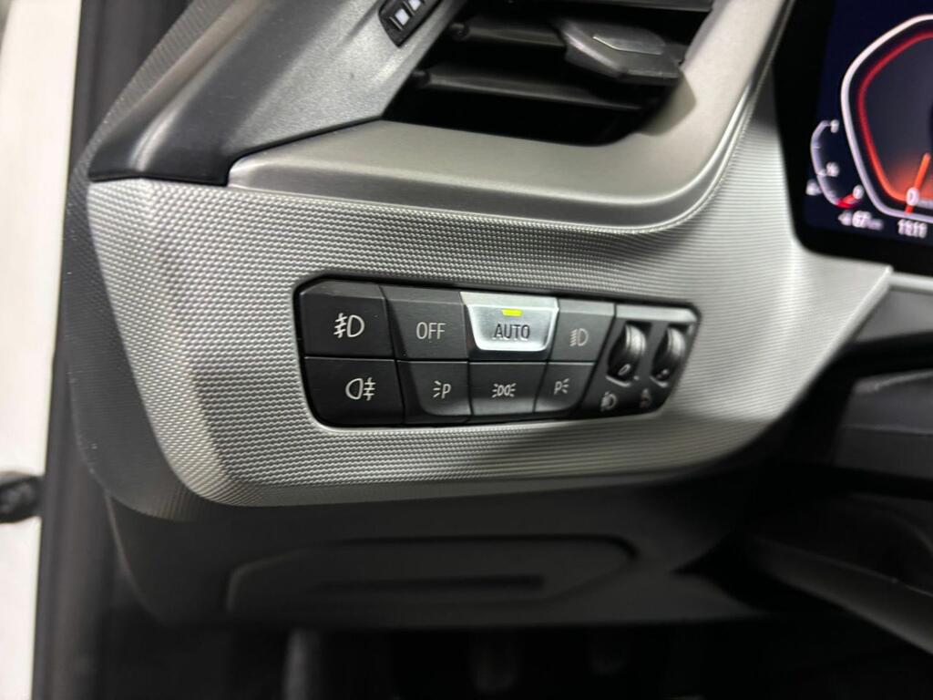 BMW Serie 1 118i 13