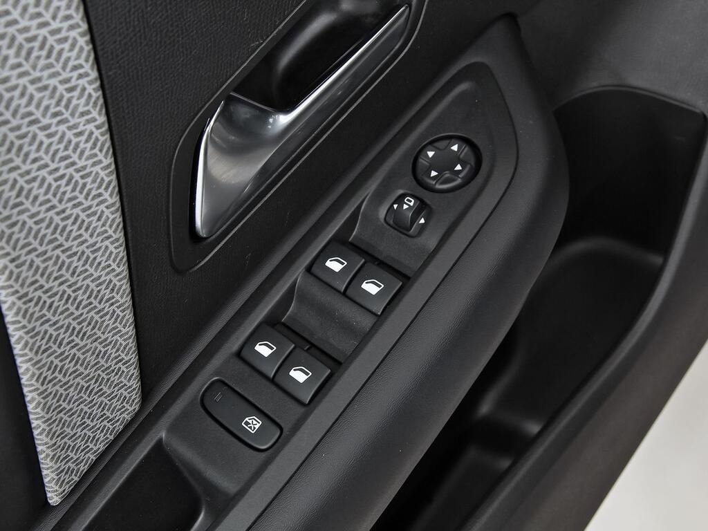 Citroën C4 PureTech 130 S&S 6v Feel Pack 13