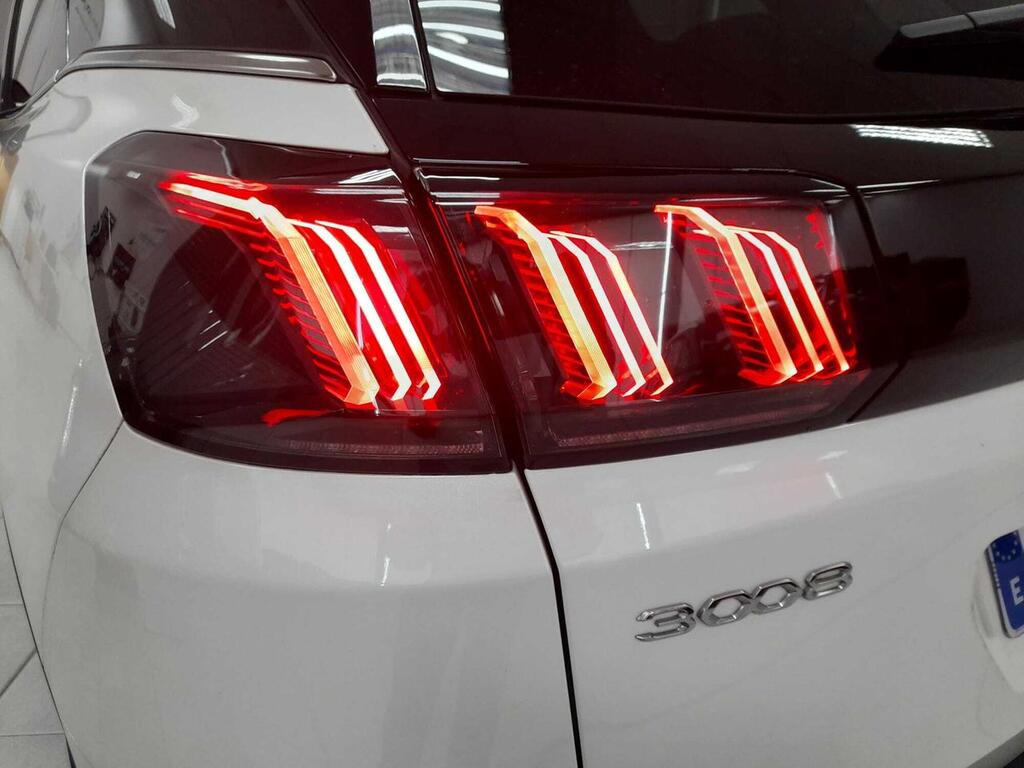 Peugeot 3008 1.5 BlueHDi 96kW S&S GT EAT8 17