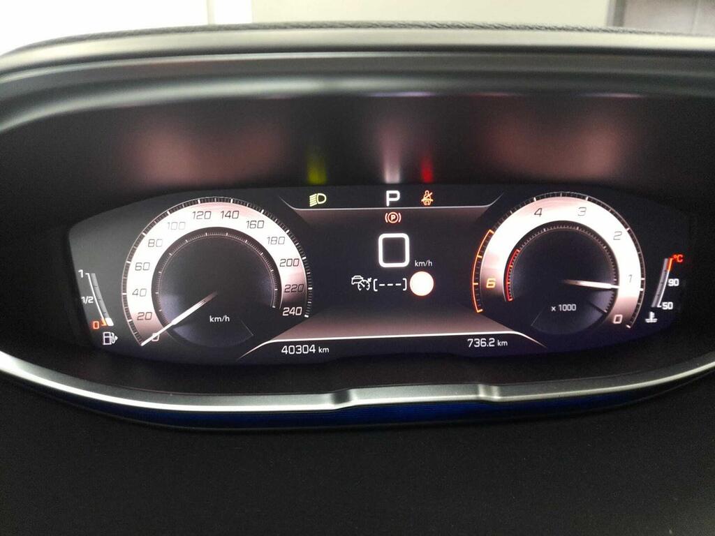 Peugeot 3008 1.5 BlueHDi 96kW S&S GT EAT8 28