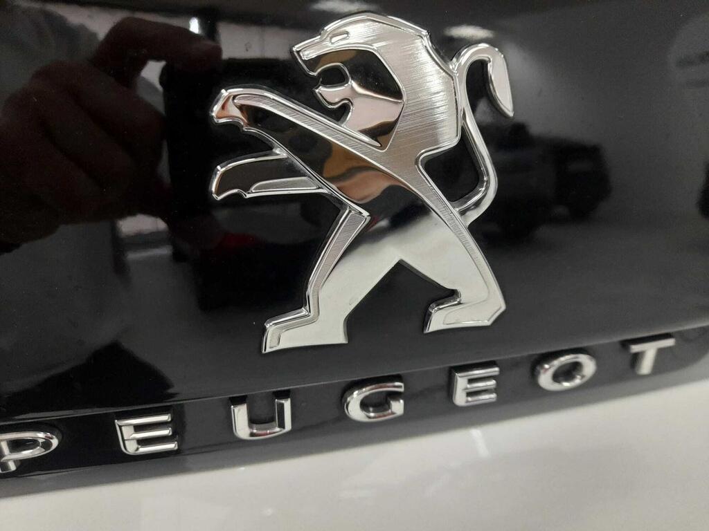 Peugeot 3008 1.5 BlueHDi 96kW S&S GT EAT8 41