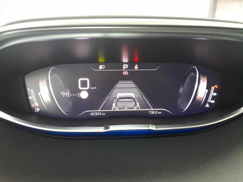 Peugeot 3008 1.5 BlueHDi 96kW S&S GT EAT8 10