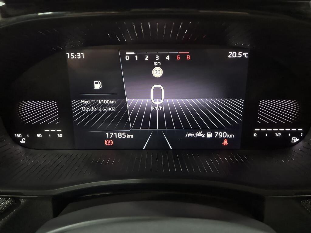 Skoda Fabia 1.0 MPI 59KW (80CV) Selection 11