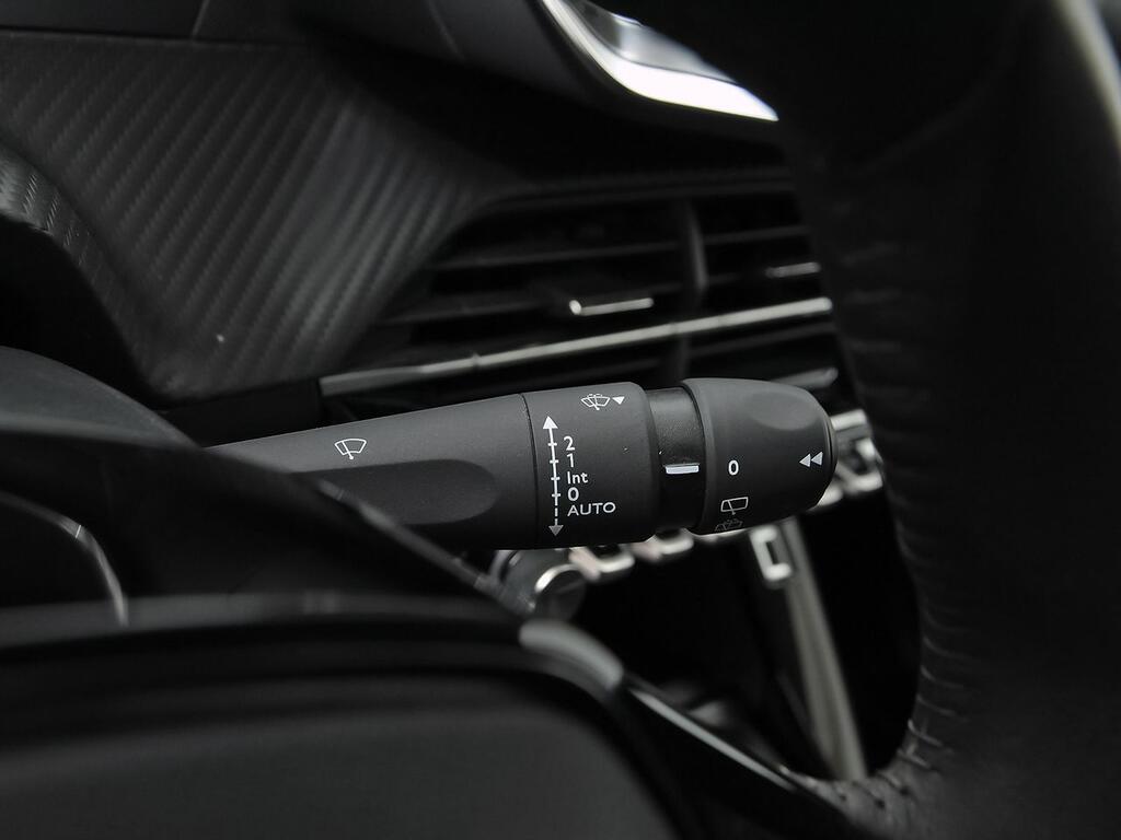 Peugeot 208 PureTech 73kW (100CV) Allure 18