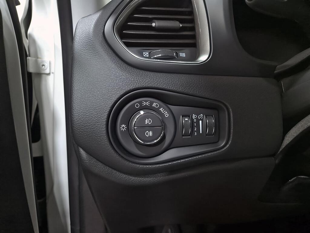 Jeep Renegade eHybrid Altitude 1.5 MHEV 130hp Dct Fwd 14