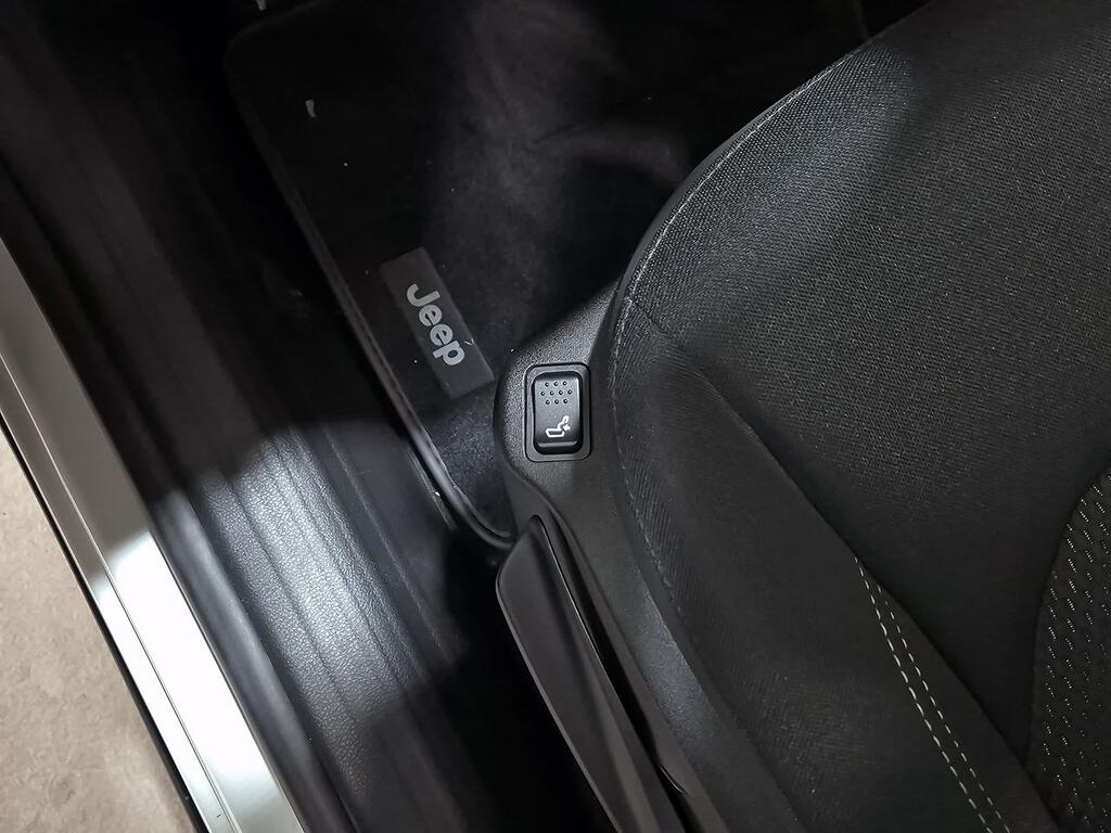 Jeep Renegade eHybrid Altitude 1.5 MHEV 130hp Dct Fwd 13