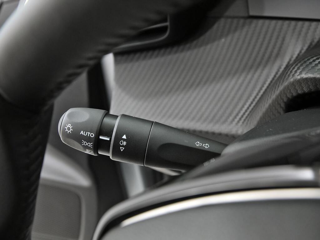 Peugeot 208 PureTech 73kW (100CV) Allure 16