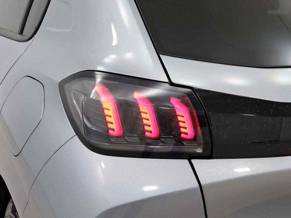 Peugeot 208 PureTech 73kW (100CV) Allure 32