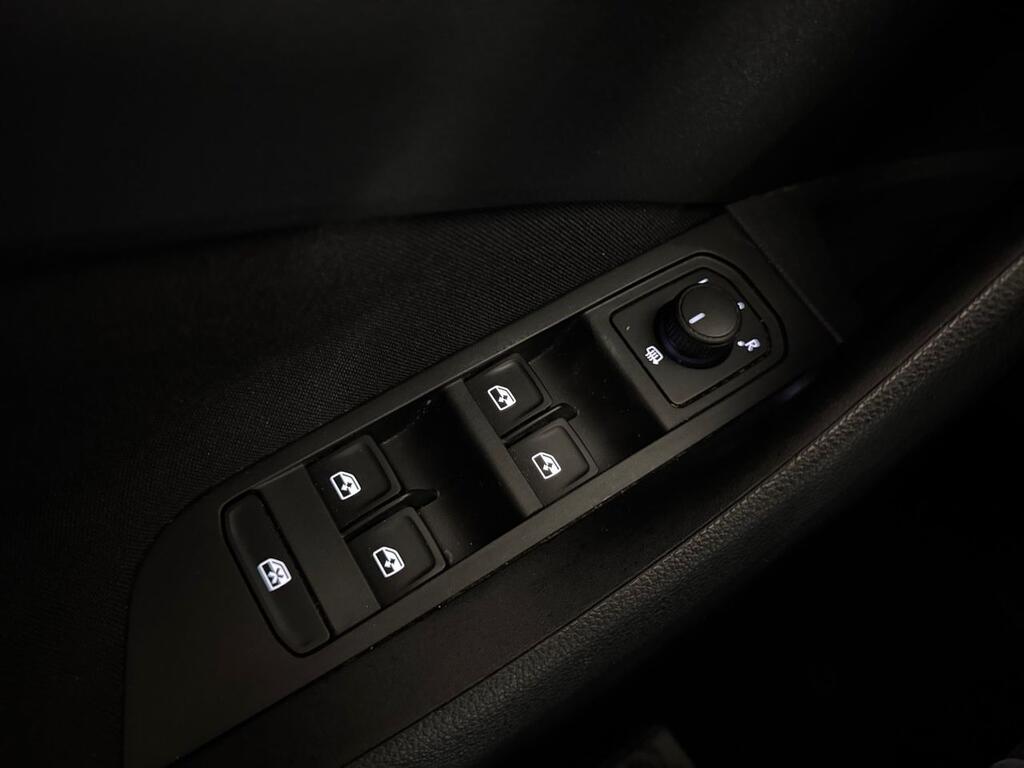 Skoda Kamiq 1.0 TSI 81kW (110CV) DSG Ambition 13