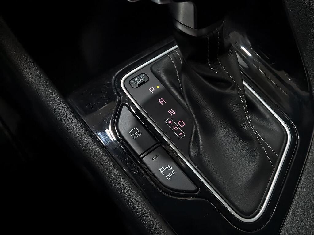 Kia Niro 1.6 GDi HEV 104kW (141CV) Drive 26