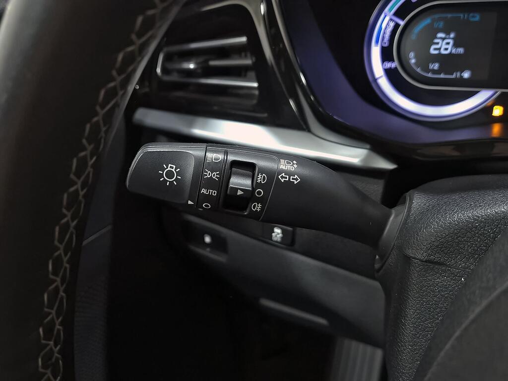 Kia Niro 1.6 GDi HEV 104kW (141CV) Drive 14