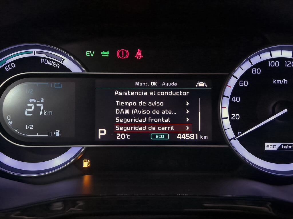 Kia Niro 1.6 GDi HEV 104kW (141CV) Drive 22