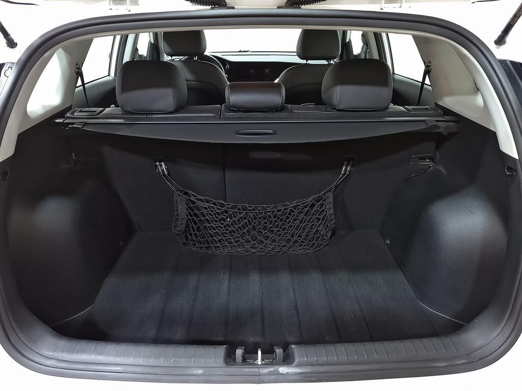 Kia Niro 1.6 GDi HEV 104kW (141CV) Drive 9
