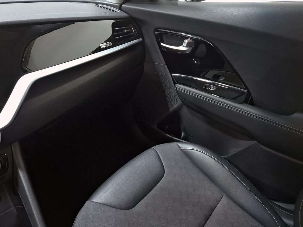 Kia Niro 1.6 GDi HEV 104kW (141CV) Drive 29