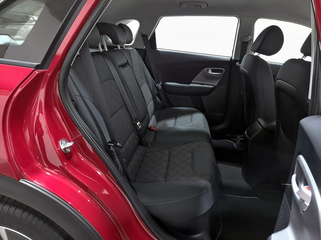 Kia Niro 1.6 GDi HEV 104kW (141CV) Concept 8