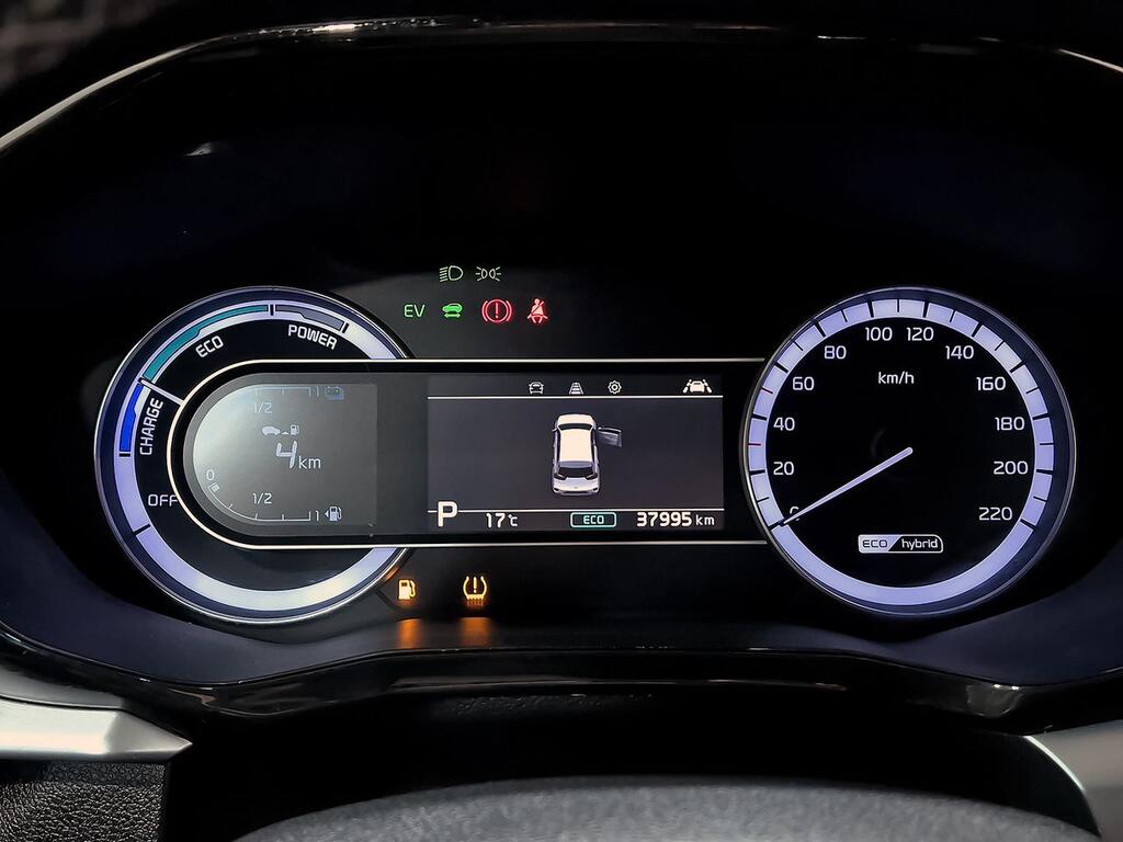 Kia Niro 1.6 GDi HEV 104kW (141CV) Concept 20