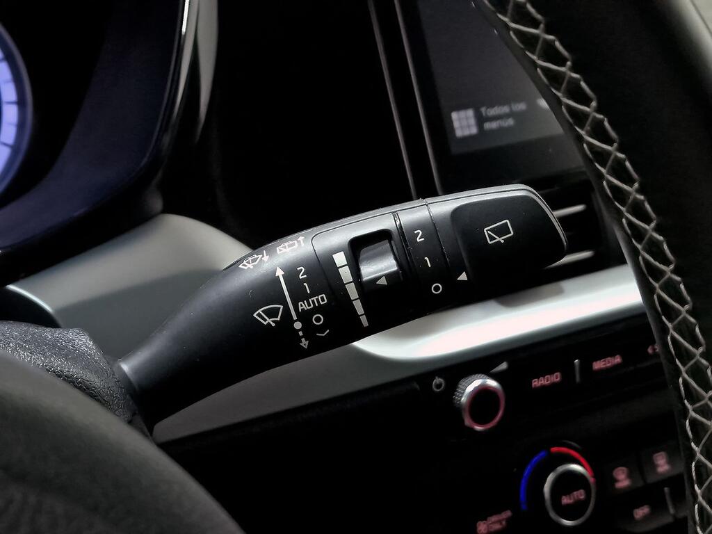 Kia Niro 1.6 GDi HEV 104kW (141CV) Concept 15