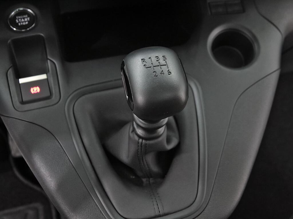 Citroën Berlingo 1.5 BLUEHDI 130 TALLA M SHINE BUSINESS 5P (N1) 30