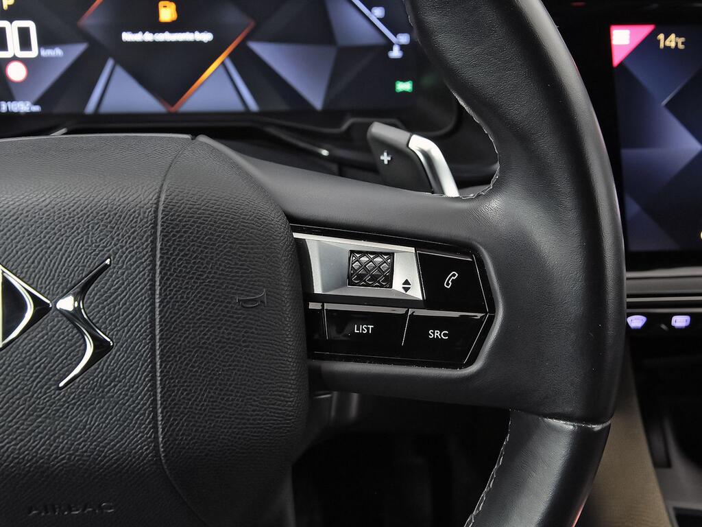 DS DS 7 BlueHDi DE 96kW (130CV) AT Bastille + 18
