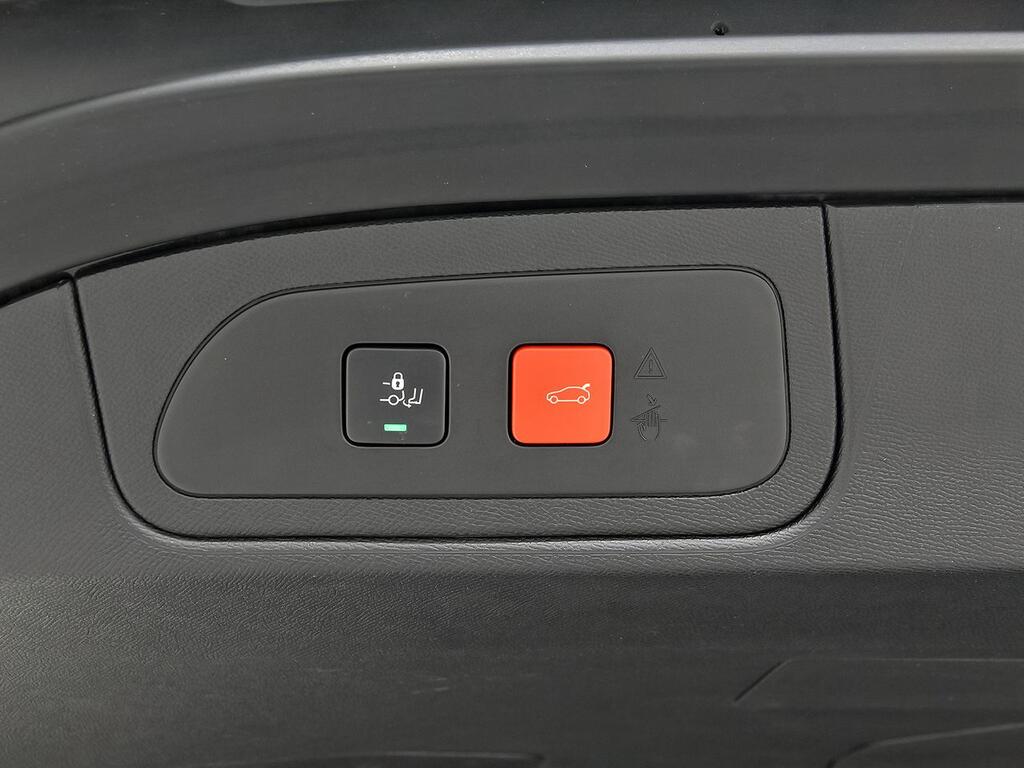 DS DS 7 BlueHDi DE 96kW (130CV) AT Bastille + 38