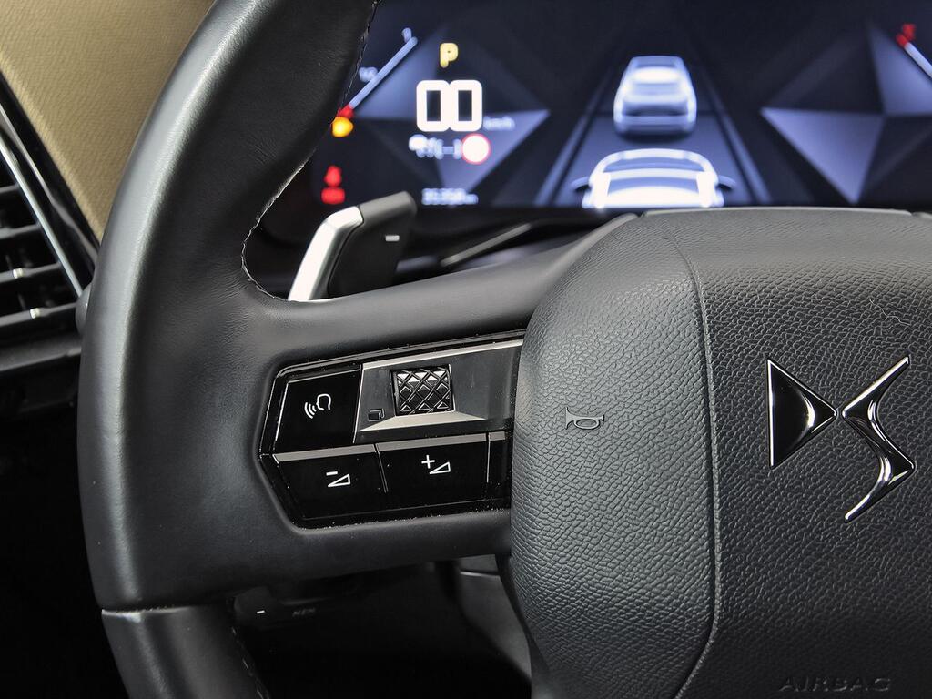 DS DS 7 BlueHDi DE 96kW (130CV) AT Bastille + 18