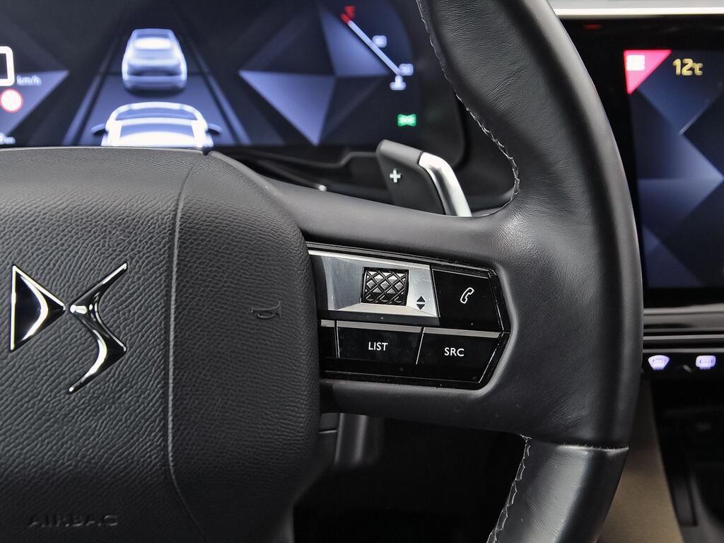 DS DS 7 BlueHDi DE 96kW (130CV) AT Bastille + 19