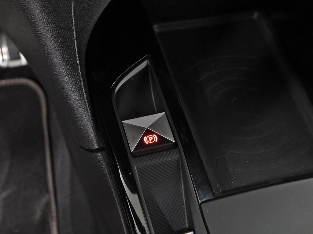 DS DS 3 PureTech 96kW (130CV) PERFORMANCE LINE 29
