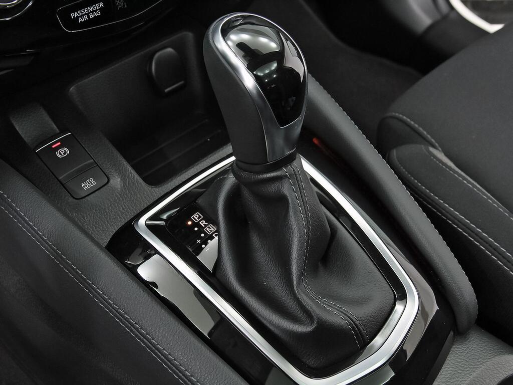 Nissan Qashqai DIG-T 116 kW (160 CV) E6D DCT N-CONNECTA 32