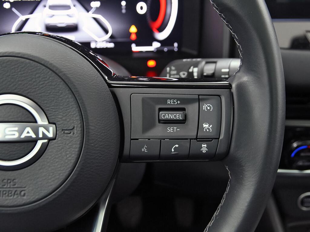 Nissan Qashqai DIG-T 103kW N-Connecta 14
