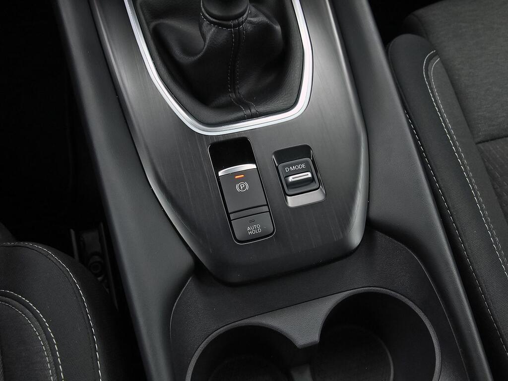 Nissan Qashqai DIG-T 103kW N-Connecta 25
