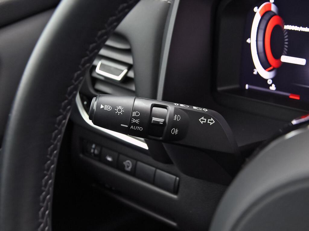 Nissan Qashqai DIG-T 103kW N-Connecta 11
