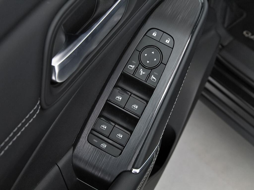 Nissan Qashqai DIG-T 103kW N-Connecta 9