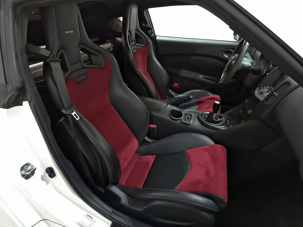 Nissan 370Z 3.7G 253kW (344CV) Coupé NISMO 7