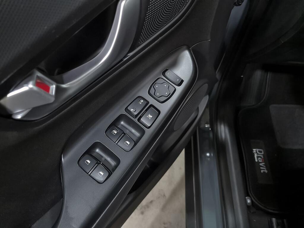 Hyundai Kona 1.6 GDI HEV Maxx DCT 11