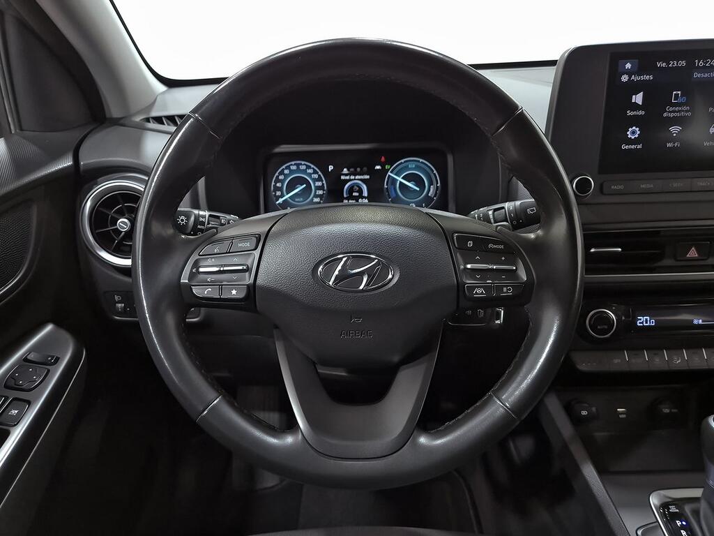 Hyundai Kona 1.6 GDI HEV Maxx DCT 18