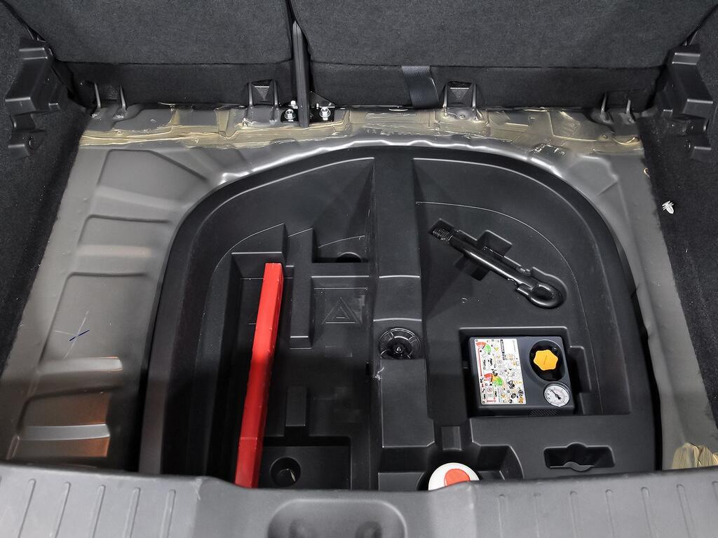 Nissan Juke DIG-T 84 kW (114 CV) DCT 7V N-Connecta 31