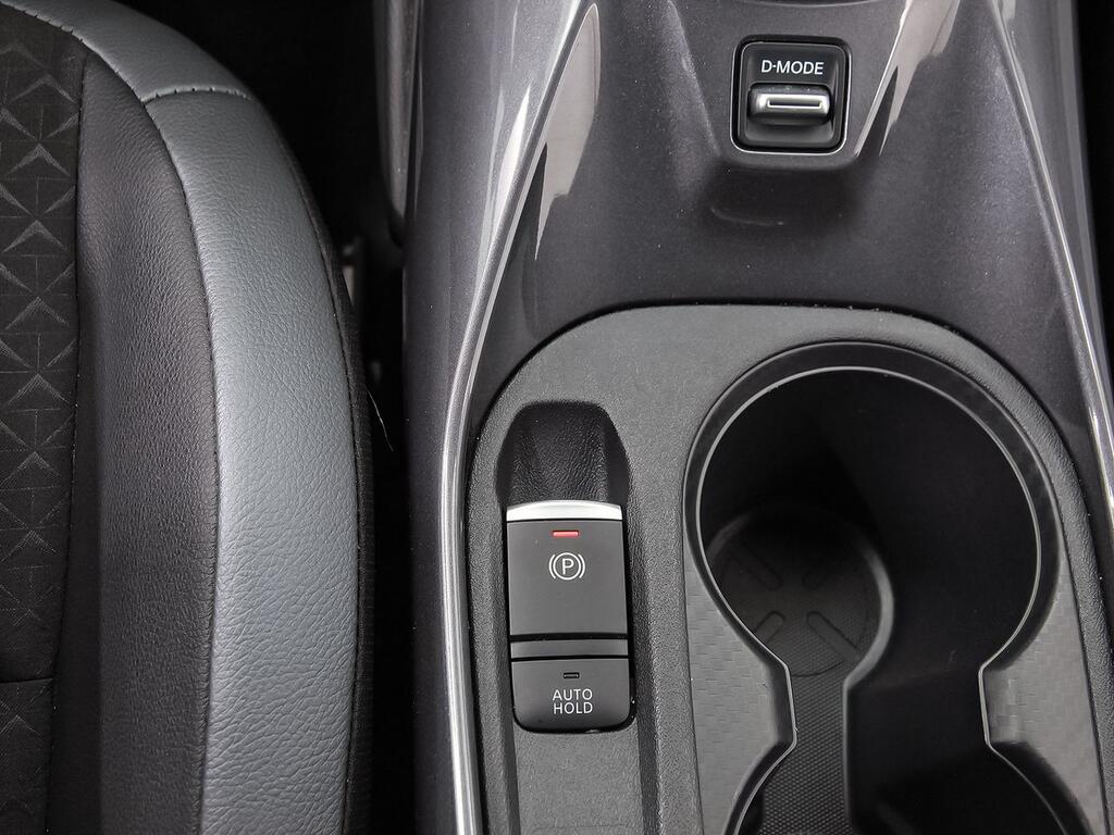 Nissan Juke DIG-T 84 kW (114 CV) DCT 7V N-Connecta 28