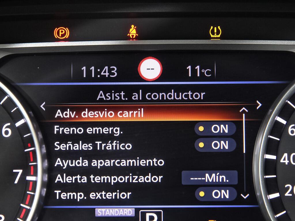 Nissan Juke DIG-T 84 kW (114 CV) DCT 7V N-Connecta 25