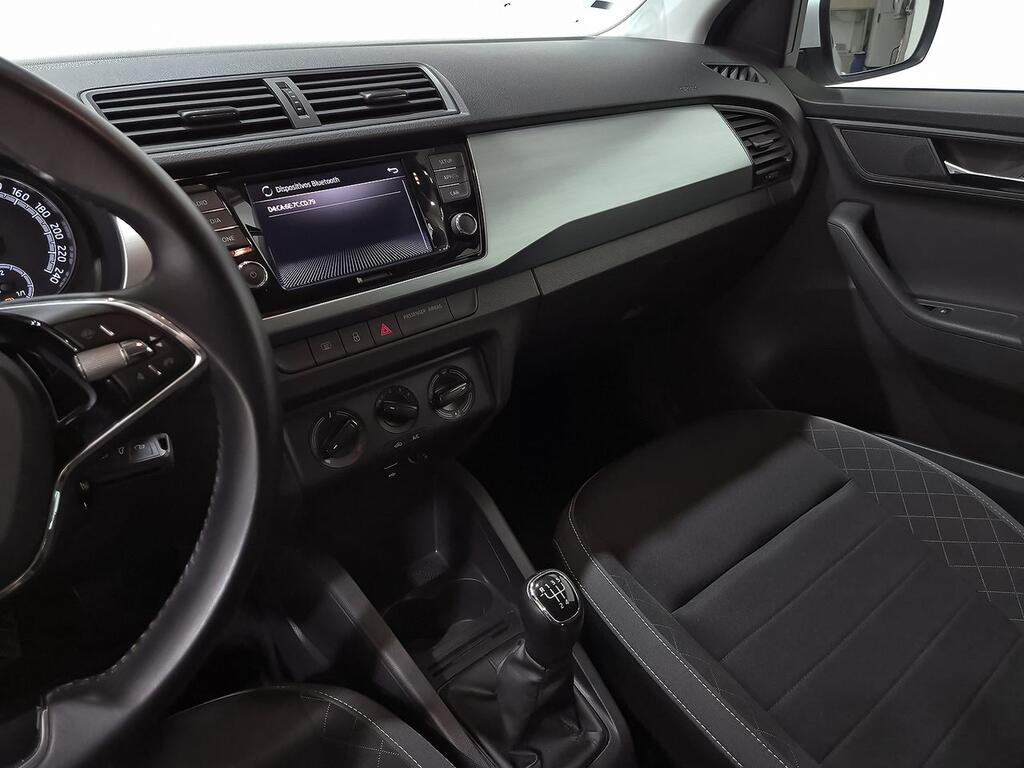 Skoda Fabia 1.0 TSI 70KW (95cv) Ambition 27